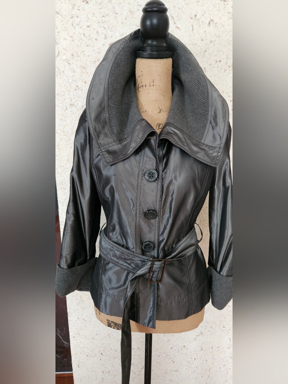 Classic Women's Stylish Greay Belted Jacket